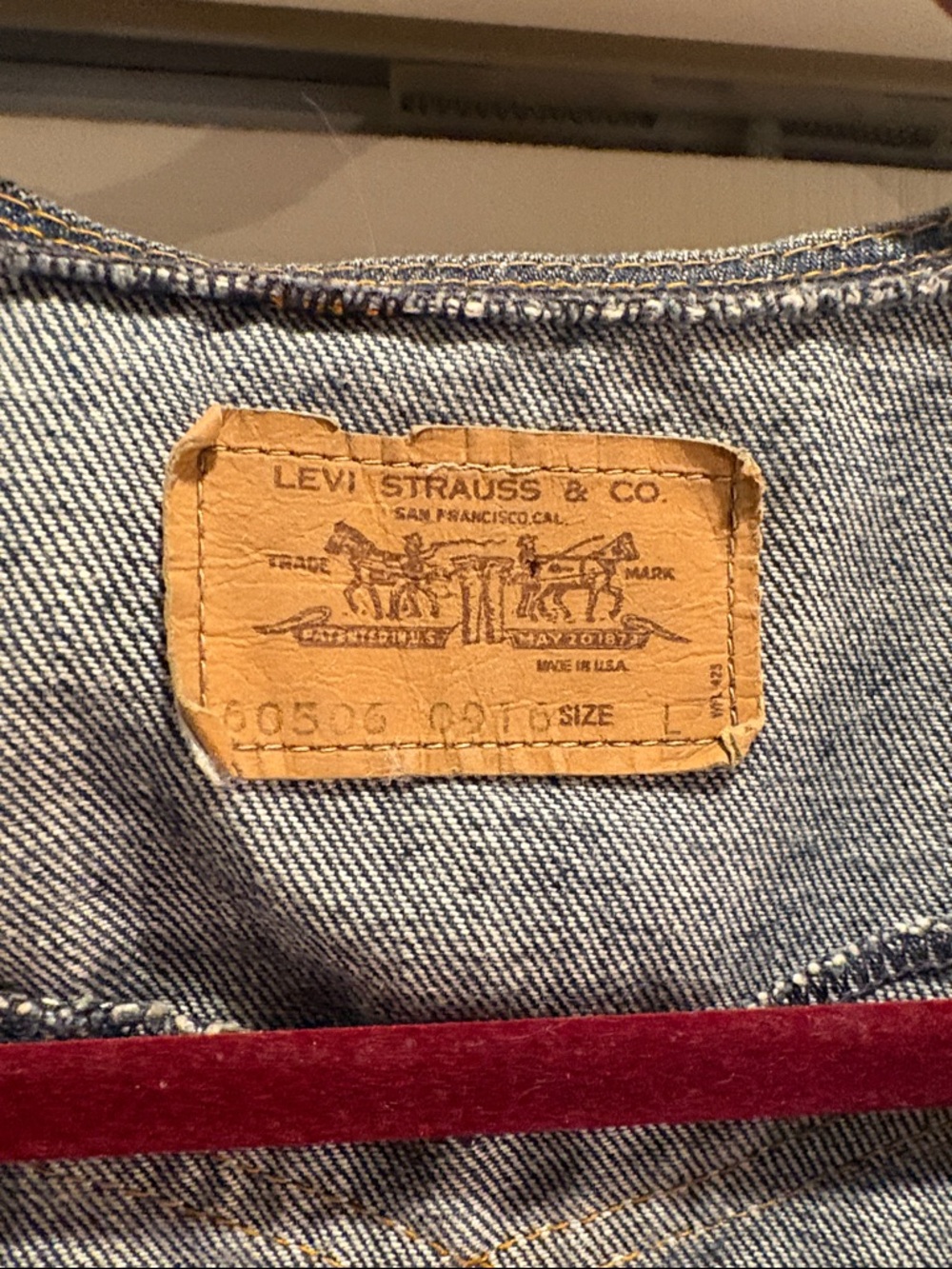 Classic Men's Levi’s Denim Vest - Blue - Picture 2 of 8